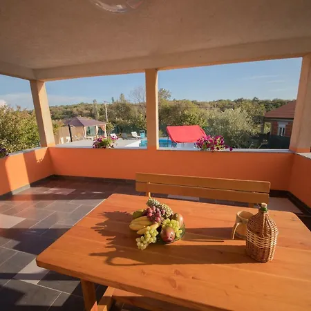 Villa Bistre Ražanac